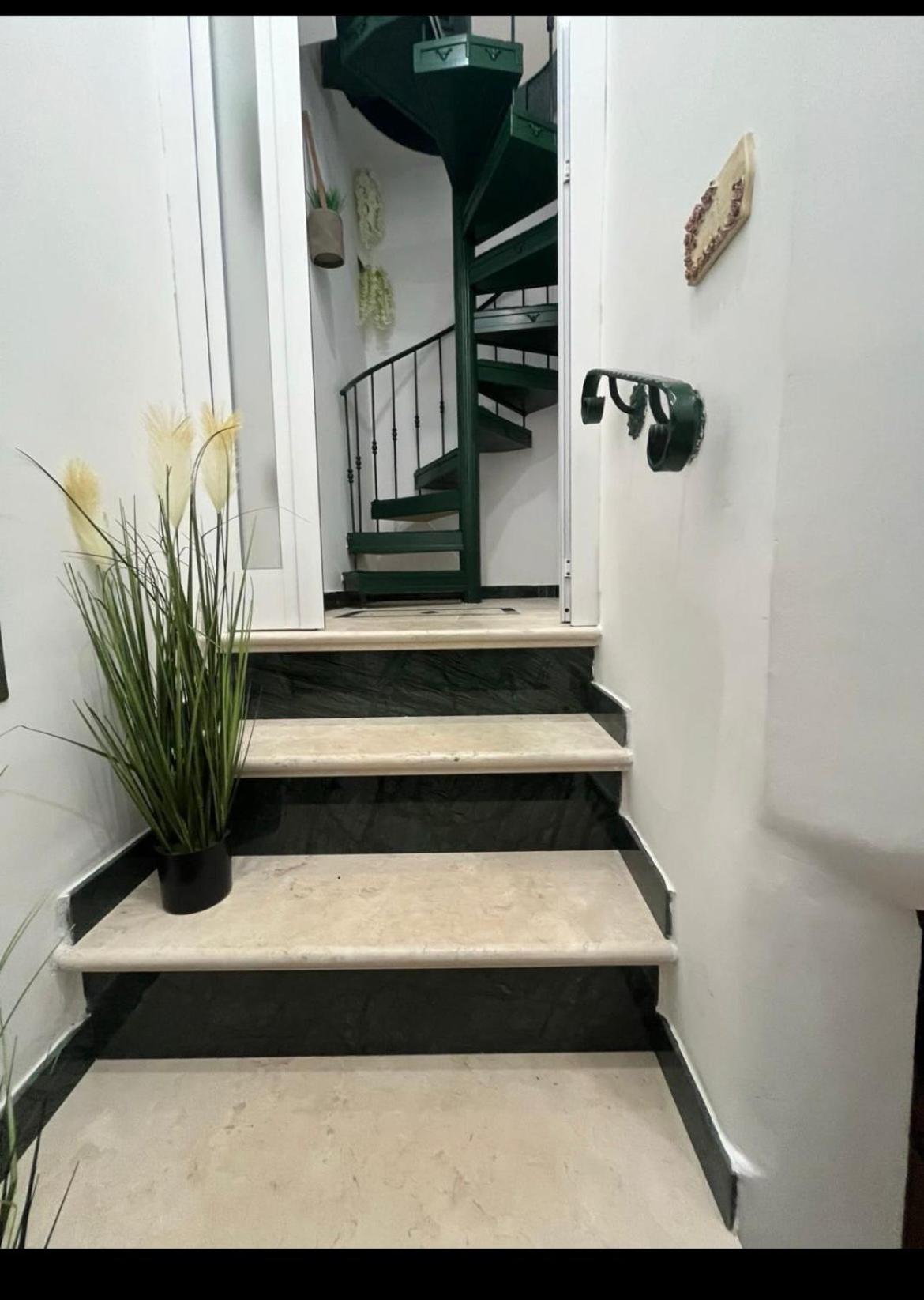 Bed and Breakfast Relax For A Day Barletta Exterior foto